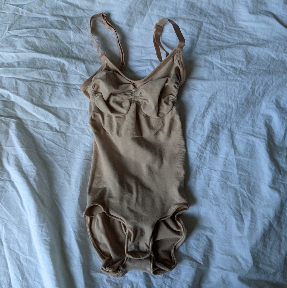 Skims Shapewear - Nude Bodysuit XS